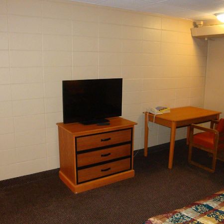 Economy Inn Грин Бэй Экстерьер фото