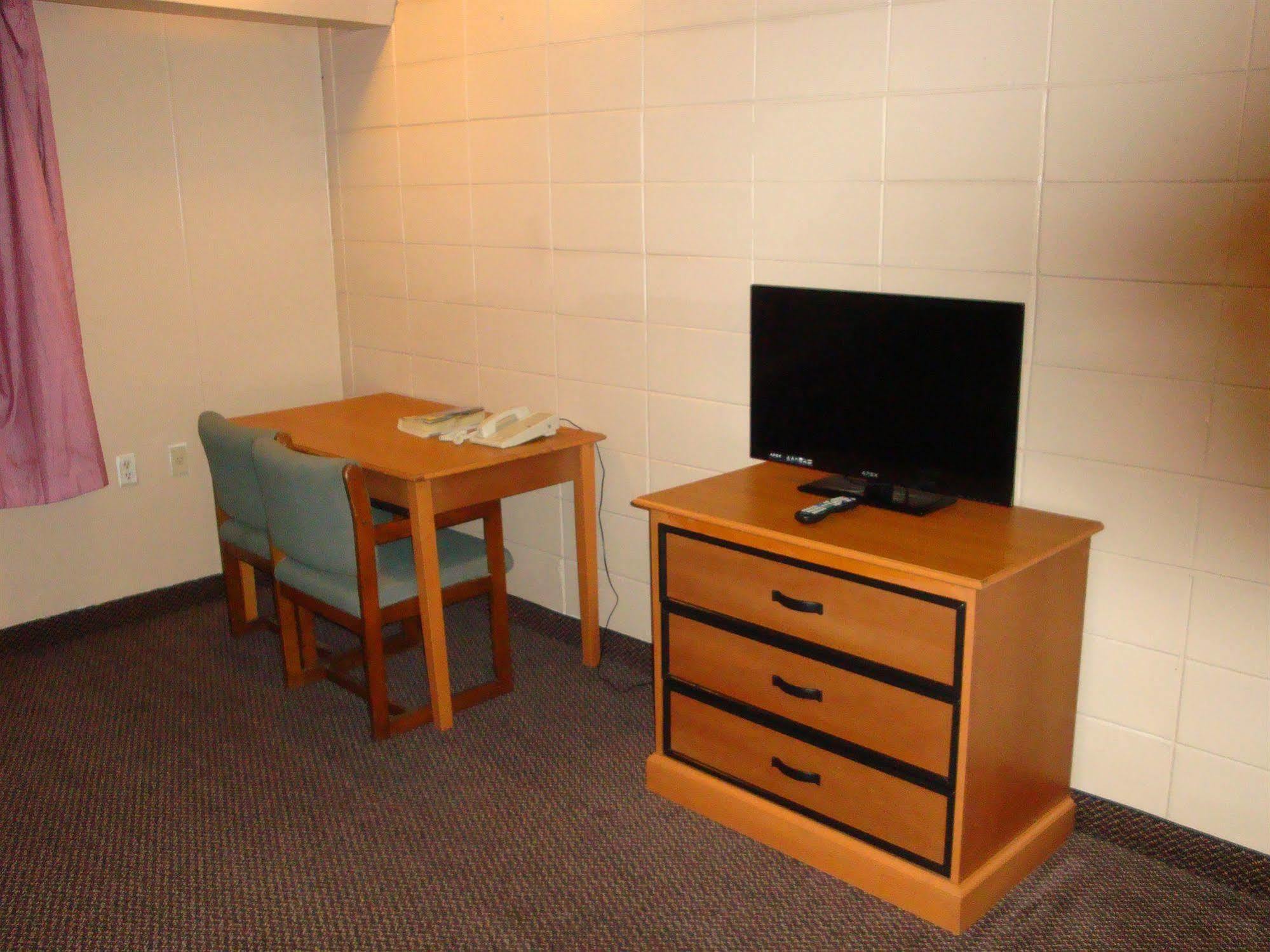 Economy Inn Грин Бэй Экстерьер фото