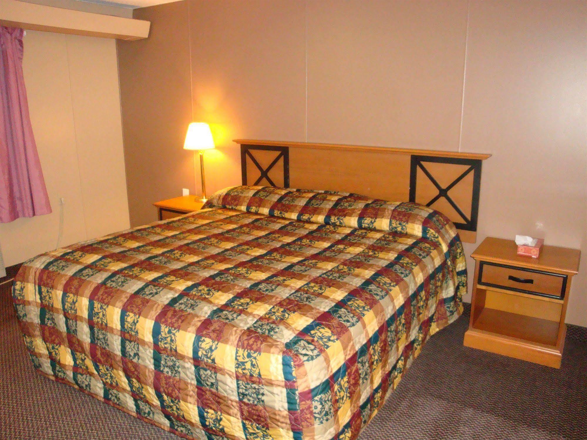 Economy Inn Грин Бэй Экстерьер фото