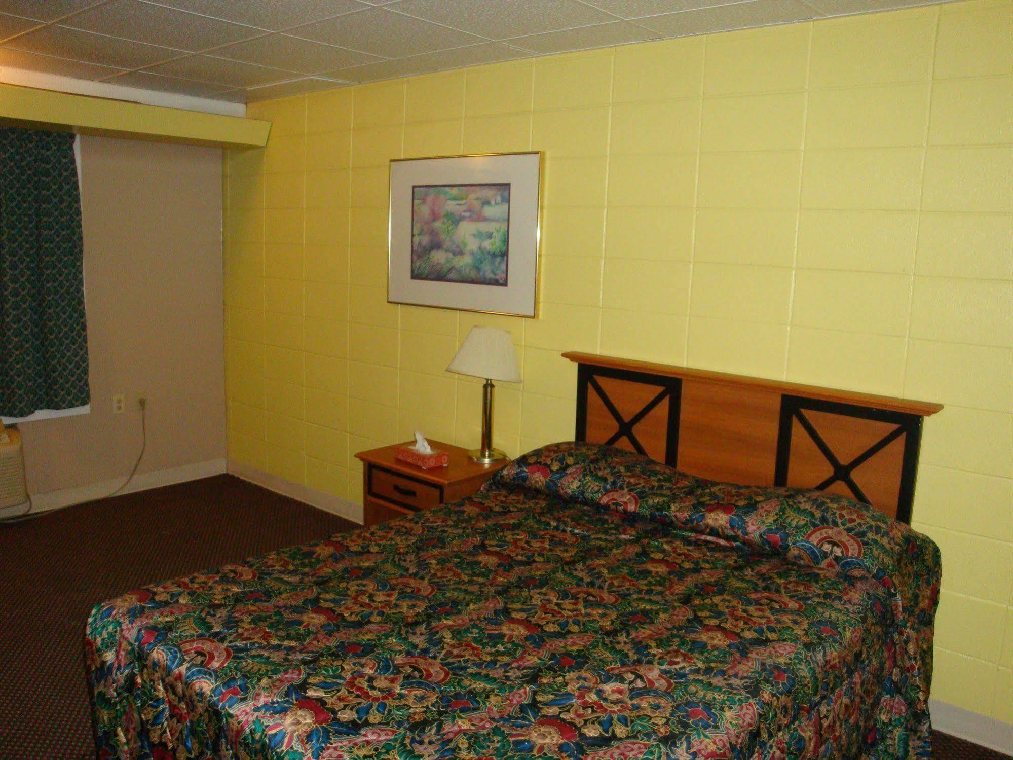 Economy Inn Грин Бэй Экстерьер фото