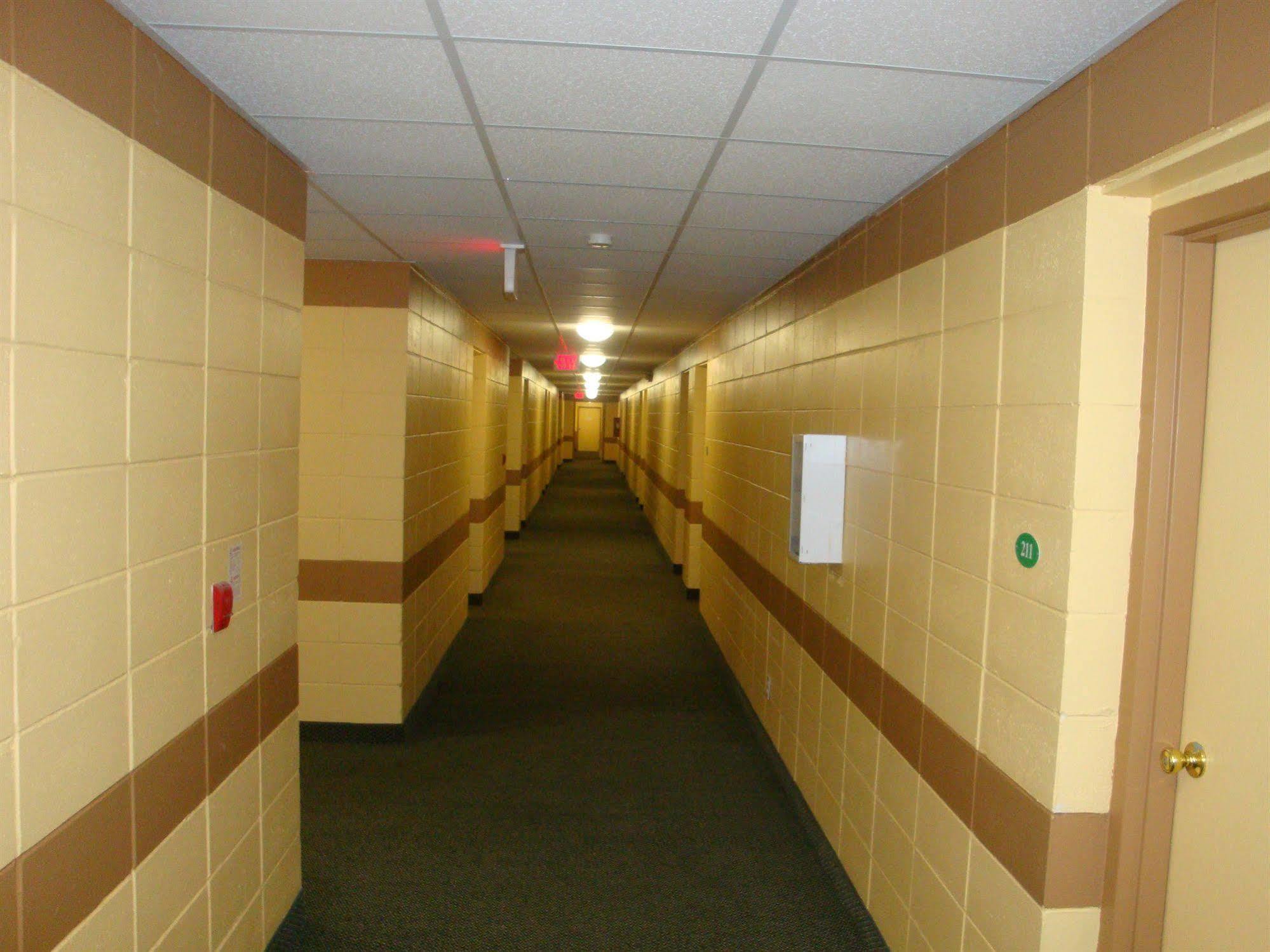 Economy Inn Грин Бэй Экстерьер фото